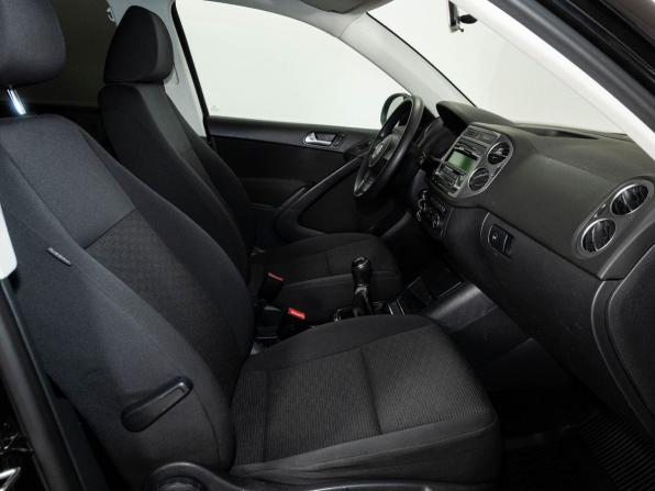 Volkswagen Tiguan I Рестайлинг с пробегом 2012 года, цена 990 000 рублей, 233623 км, внедорожник, Автокод Объявления