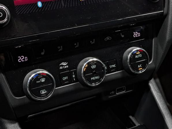 Skoda Octavia III (A7) Рестайлинг с пробегом 2020 года, цена 2 650 000 рублей, 95335 км, лифтбек, Автокод Объявления