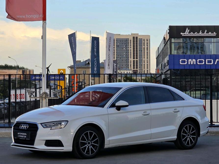 Audi A3 III (8V) Рестайлинг Новосибирск  - изображение 1