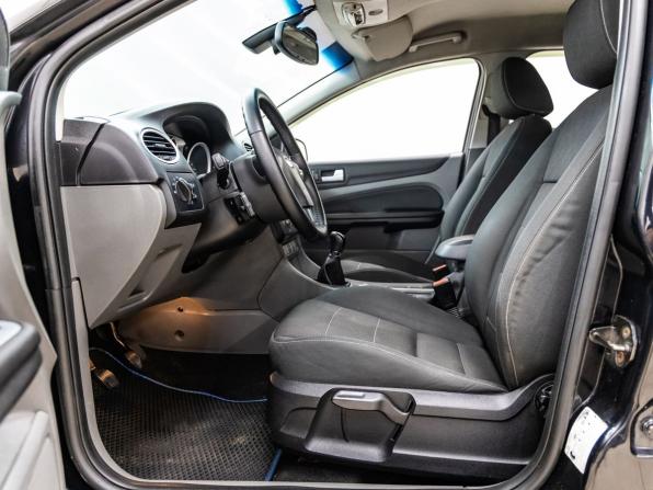 Ford Focus II Рестайлинг с пробегом 2009 года, цена 588 000 рублей, 222210 км, хэтчбек, Автокод Объявления
