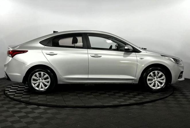 Hyundai Solaris I Рестайлинг с пробегом 2017 года, цена 1 220 000 рублей, 119200 км, седан, Автокод Объявления