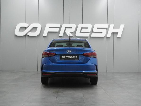 Hyundai Solaris II Рестайлинг с пробегом 2021 года, цена 1 699 000 рублей, 36575 км, седан, Автокод Объявления
