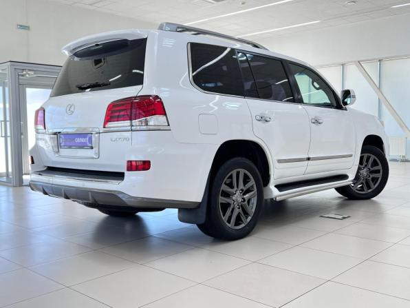 Lexus LX III Рестайлинг с пробегом 2014 года, цена 4 750 000 рублей, 211000 км, внедорожник, Автокод Объявления