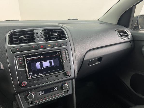 Volkswagen Polo V Рестайлинг с пробегом 2019 года, цена 1 450 000 рублей, 86403 км, седан, Автокод Объявления