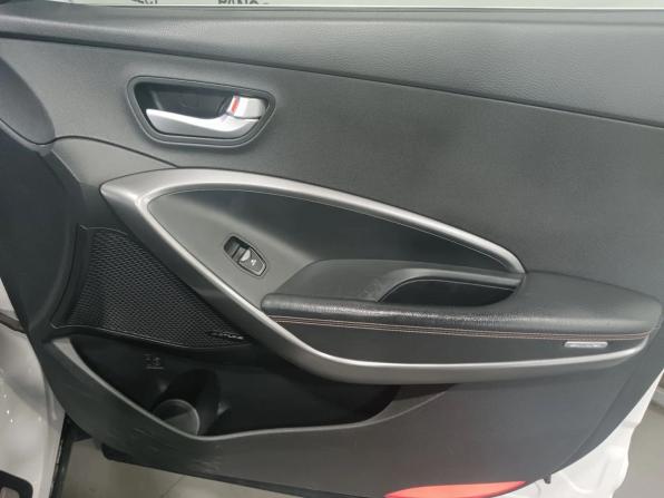 Hyundai Santa Fe III с пробегом 2013 года, цена 1 630 000 рублей, 227000 км, внедорожник, Автокод Объявления
