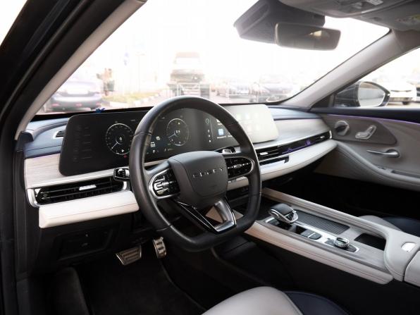 Chery Arrizo 8 с пробегом 2023 года, цена 2 087 000 рублей, 39755 км, седан, Автокод Объявления