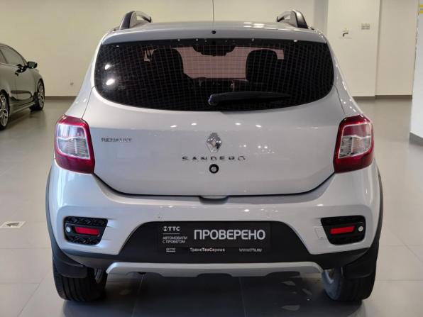 Renault Sandero II с пробегом 2016 года, цена 914 000 рублей, 66161 км, хэтчбек, Автокод Объявления