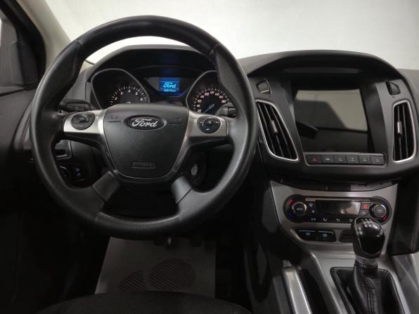 Ford Focus III с пробегом 2013 года, цена 800 000 рублей, 160172 км, универсал, Автокод Объявления