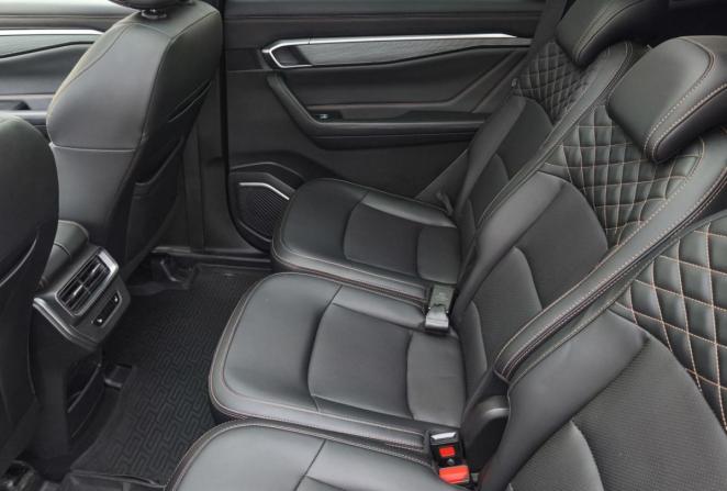 Geely Okavango I Рестайлинг с пробегом 2023 года, цена 2 299 000 рублей, 37854 км, внедорожник, Автокод Объявления