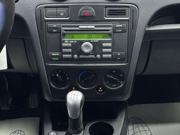 Ford Fusion I Рестайлинг с пробегом 2007 года, цена 485 000 рублей, 319240 км, хэтчбек, Автокод Объявления