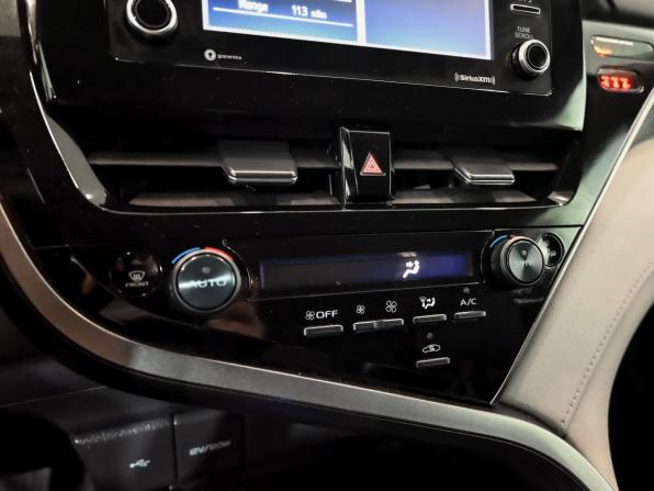 Toyota Camry VIII (XV70) Рестайлинг с пробегом 2022 года, цена 2 970 000 рублей, 39601 км, седан, Автокод Объявления