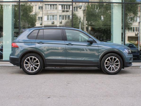 Volkswagen Tiguan II с пробегом 2019 года, цена 2 450 000 рублей, 125000 км, внедорожник, Автокод Объявления