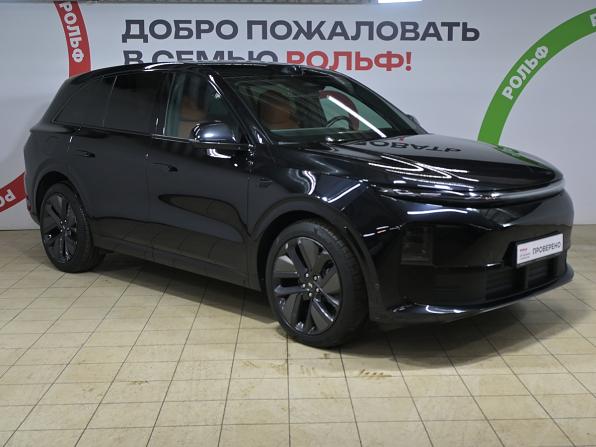 Li Auto (Lixiang) L6 I с пробегом 2024 года, цена 5 980 000 рублей, 37422 км, внедорожник, Автокод Объявления