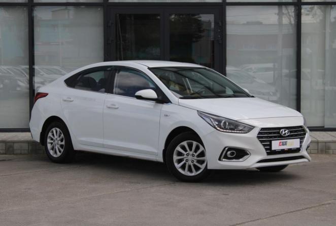 Hyundai Solaris II с пробегом 2018 года, цена 1 475 000 рублей, 125168 км, седан, Автокод Объявления