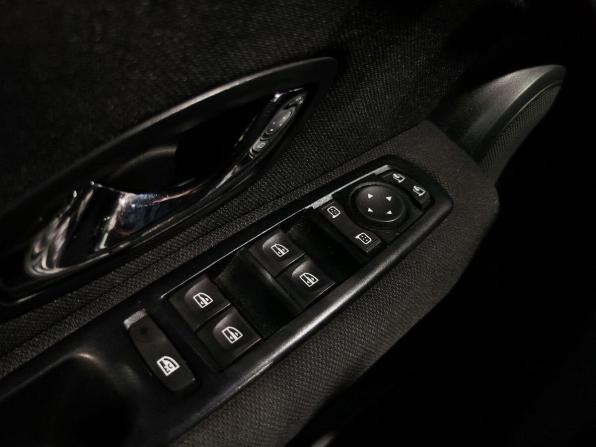 Renault Fluence I Рестайлинг с пробегом 2013 года, цена 519 900 рублей, 232883 км, седан, Автокод Объявления