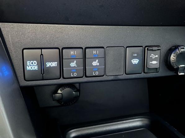 Toyota RAV4 IV (XA40) Рестайлинг с пробегом 2019 года, цена 2 850 000 рублей, 117000 км, внедорожник, Автокод Объявления