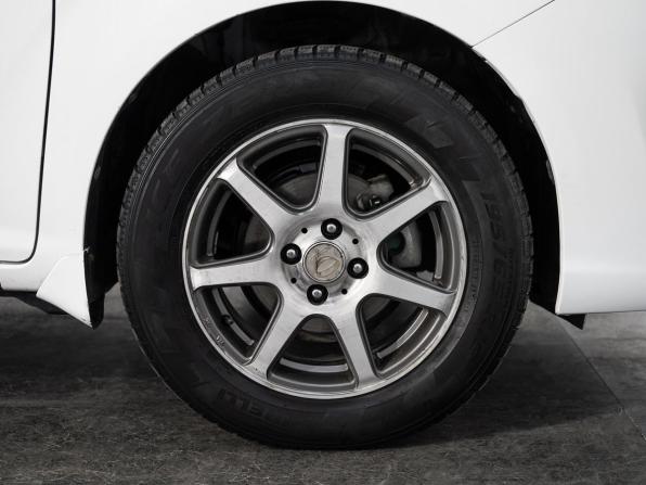 Toyota Corolla XI (E160 E170 E180) Рестайлинг 1 с пробегом 2015 года, цена 1 090 000 рублей, 168316 км, универсал, Автокод Объявления