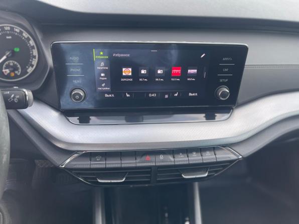 Skoda Octavia IV (A8) с пробегом 2021 года, цена 2 300 000 рублей, 88800 км, лифтбек, Автокод Объявления