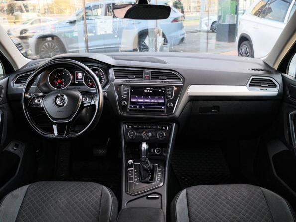 Volkswagen Tiguan II с пробегом 2017 года, цена 2 250 000 рублей, 75213 км, внедорожник, Автокод Объявления