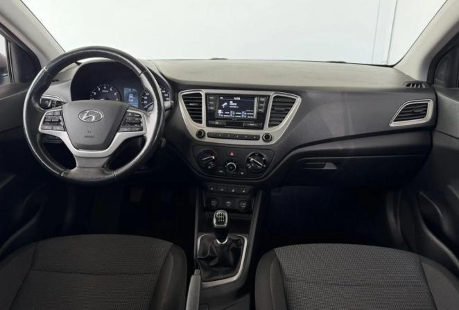 Hyundai Solaris II с пробегом 2019 года, цена 1 275 000 рублей, 59489 км, седан, Автокод Объявления