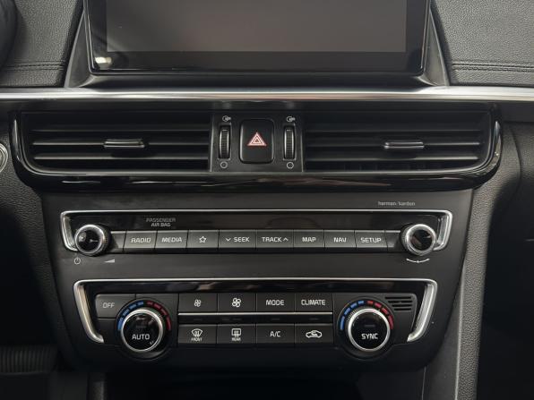 Kia Optima IV Рестайлинг с пробегом 2019 года, цена 2 150 000 рублей, 93932 км, седан, Автокод Объявления
