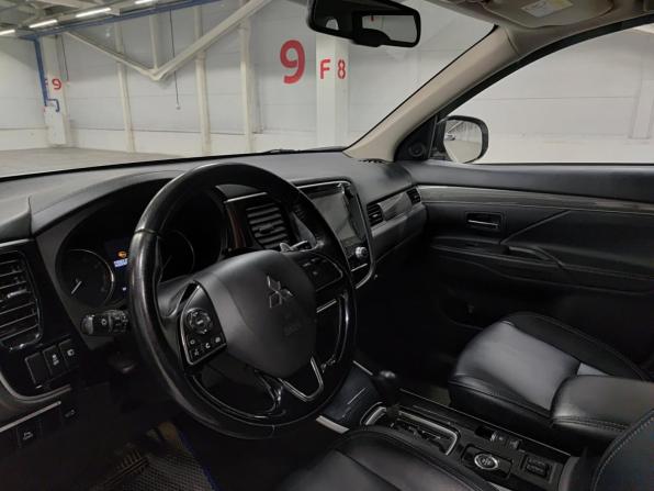 Mitsubishi Outlander III Рестайлинг 3 с пробегом 2021 года, цена 2 450 000 рублей, 143387 км, внедорожник, Автокод Объявления