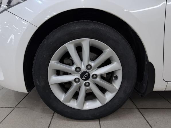Kia Cerato III Рестайлинг (Classic) с пробегом 2018 года, цена 1 385 000 рублей, 207502 км, седан, Автокод Объявления