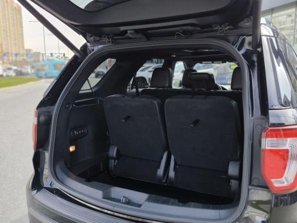 Ford Explorer V Рестайлинг 2 с пробегом 2018 года, цена 3 400 000 рублей, 99850 км, внедорожник, Автокод Объявления
