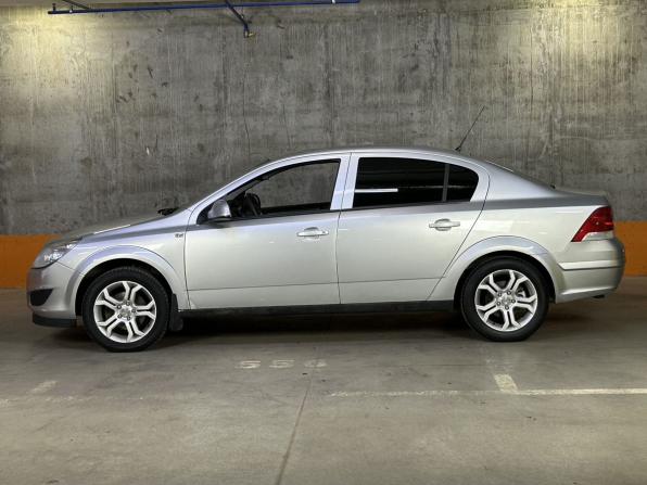 Opel Astra H Рестайлинг с пробегом 2012 года, цена 649 000 рублей, 175170 км, седан, Автокод Объявления