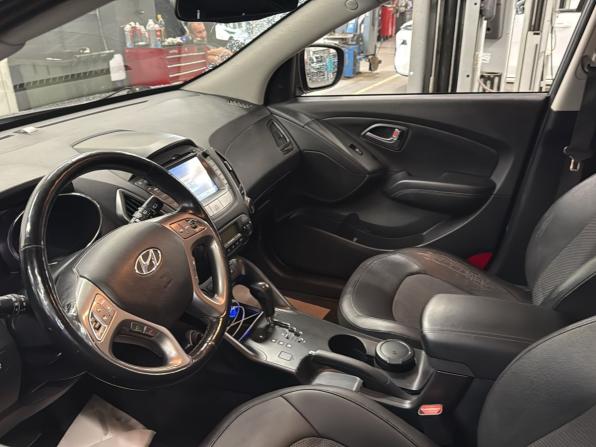 Hyundai ix35 I Рестайлинг с пробегом 2014 года, цена 1 200 000 рублей, 200217 км, внедорожник, Автокод Объявления