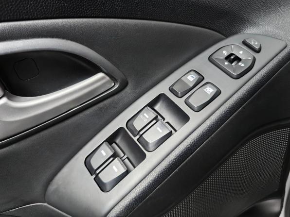 Hyundai ix35 I с пробегом 2013 года, цена 999 000 рублей, 216696 км, внедорожник, Автокод Объявления