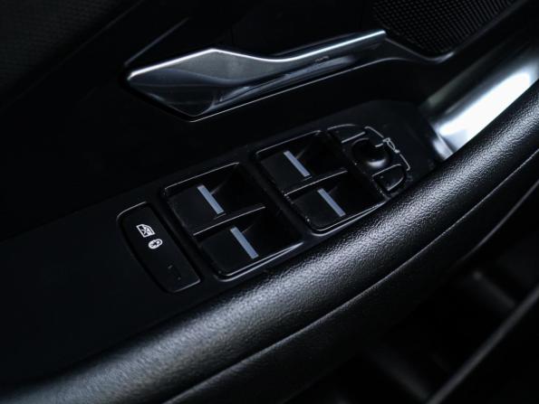 Jaguar E-Pace I с пробегом 2018 года, цена 2 250 000 рублей, 137339 км, внедорожник, Автокод Объявления