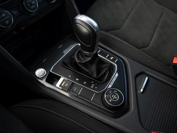 Volkswagen Tiguan II с пробегом 2019 года, цена 3 395 000 рублей, 81882 км, внедорожник, Автокод Объявления