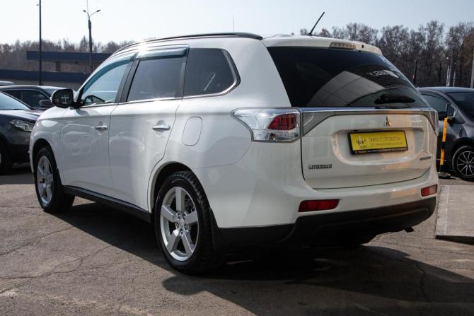 Mitsubishi Outlander III с пробегом 2012 года, цена 1 448 000 рублей, 186775 км, внедорожник, Автокод Объявления