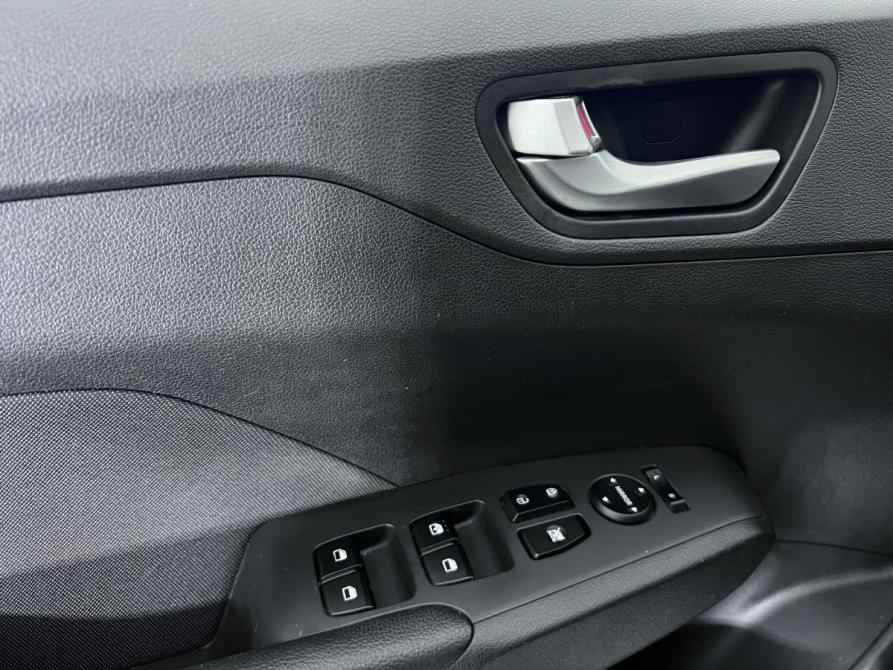 Hyundai Solaris II Ростов-на-Дону  - изображение 15