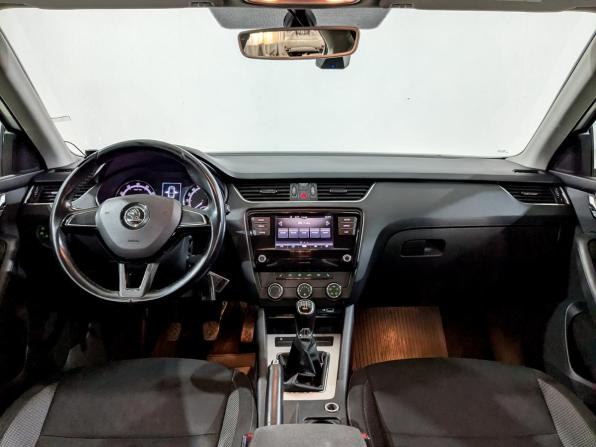 Skoda Octavia III (A7) Рестайлинг с пробегом 2019 года, цена 1 125 000 рублей, 171353 км, лифтбек, Автокод Объявления