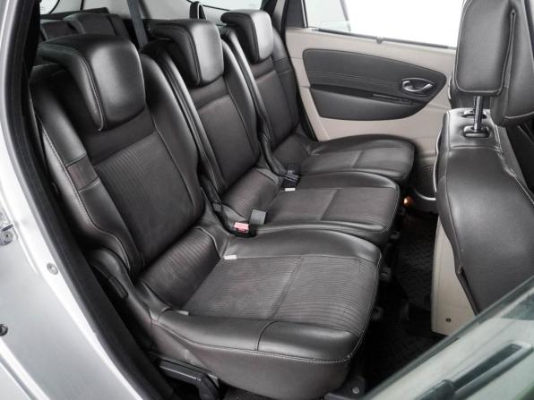 Renault Scenic III с пробегом 2010 года, цена 859 000 рублей, 275167 км, компактвэн, Автокод Объявления