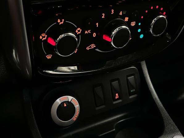 Nissan Terrano III (D10) с пробегом 2016 года, цена 1 298 000 рублей, 127401 км, внедорожник, Автокод Объявления