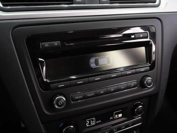 Skoda Rapid I с пробегом 2014 года, цена 1 060 000 рублей, 166575 км, лифтбек, Автокод Объявления