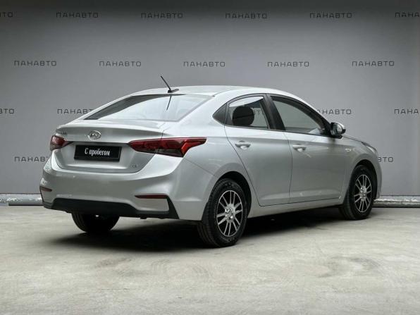 Hyundai Solaris II с пробегом 2017 года, цена 1 357 000 рублей, 62333 км, седан, Автокод Объявления