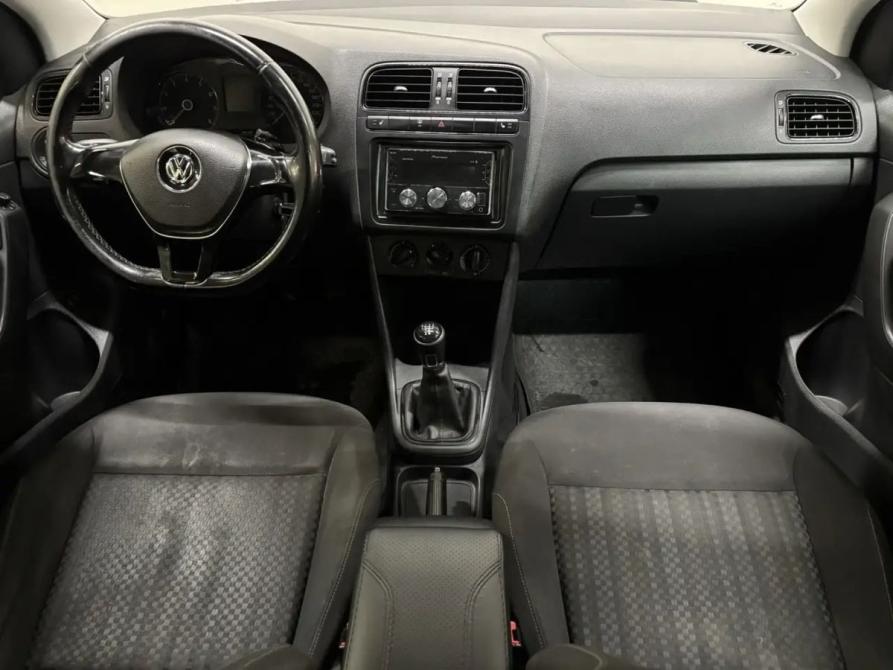 Volkswagen Polo V Рестайлинг Саратов  - изображение 8