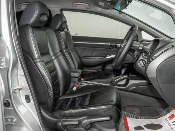 Honda Civic VIII Рестайлинг с пробегом 2009 года, цена 940 000 рублей, 140615 км, седан, Автокод Объявления