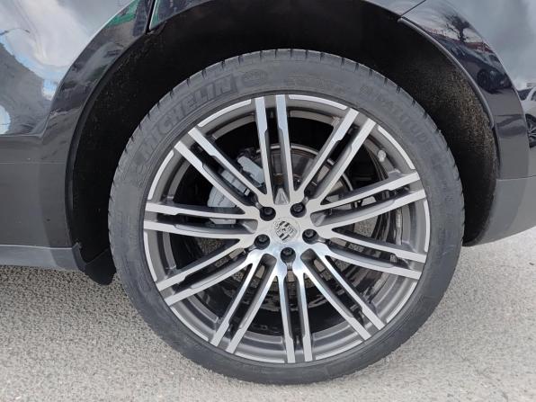 Porsche Macan I с пробегом 2018 года, цена 4 350 000 рублей, 90978 км, внедорожник, Автокод Объявления