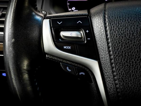 Toyota Land Cruiser Prado 150 Series Рестайлинг 2 с пробегом 2020 года, цена 5 999 000 рублей, 54239 км, внедорожник, Автокод Объявления