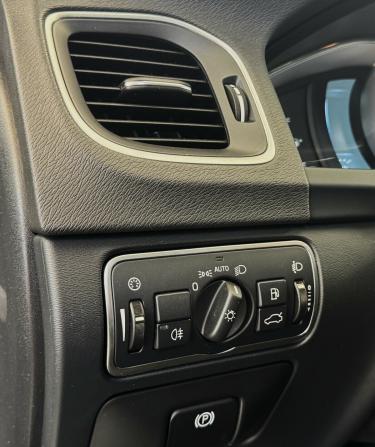 Volvo S60 II Рестайлинг с пробегом 2015 года, цена 1 550 000 рублей, 167434 км, седан, Автокод Объявления