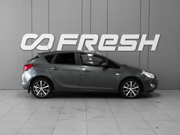 Opel Astra J с пробегом 2012 года, цена 618 000 рублей, 241166 км, хэтчбек, Автокод Объявления