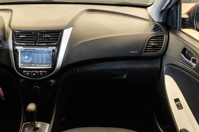 Hyundai Solaris I с пробегом 2012 года, цена 849 000 рублей, 159267 км, седан, Автокод Объявления