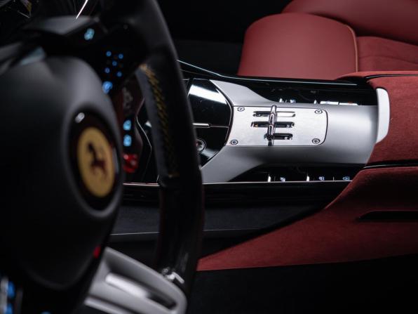 Новый Ferrari Purosangue 2026 года, цена 66 990 000 рублей, внедорожник, Автокод Объявления