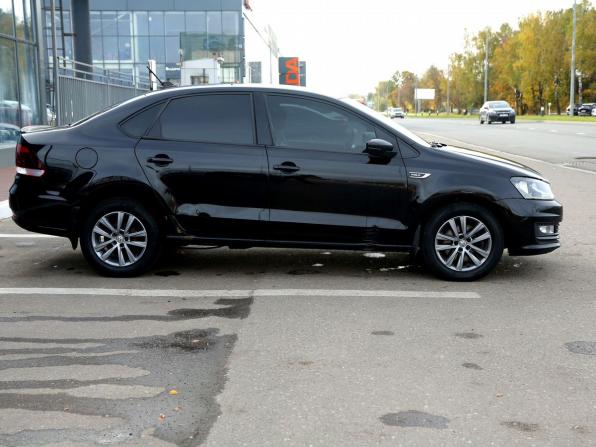 Volkswagen Polo V Рестайлинг с пробегом 2019 года, цена 972 000 рублей, 141000 км, седан, Автокод Объявления
