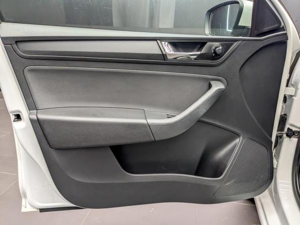 Skoda Rapid I Рестайлинг с пробегом 2019 года, цена 875 000 рублей, 162718 км, лифтбек, Автокод Объявления